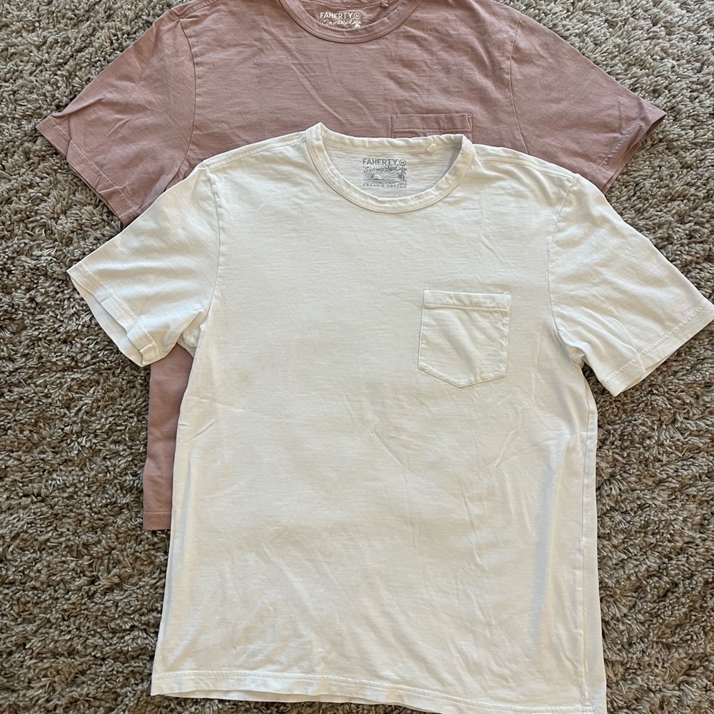 Men’s 2 t-shirts from Faherty in size Medium. Like new condition!